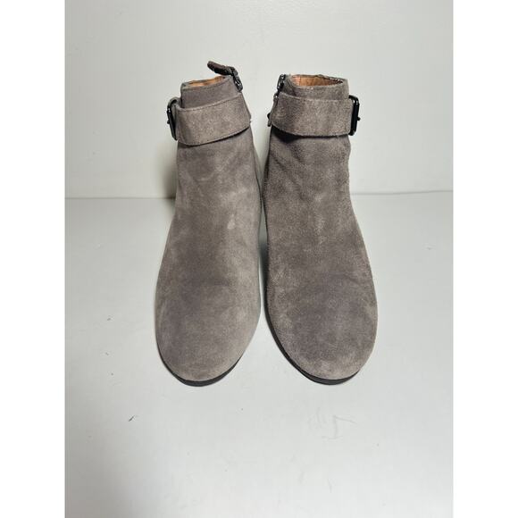 Gentle Souls Taupe Suede Birdie Hidden Wedge 1" Heel Inside Zip Buckle Boot 8.5 - Picture 4 of 7